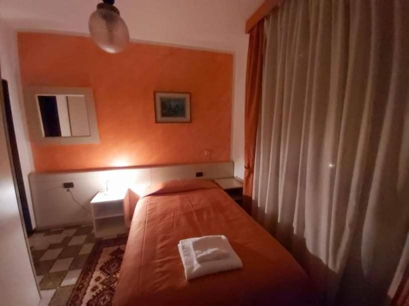 Hotel Arcella Padova Bagian luar foto