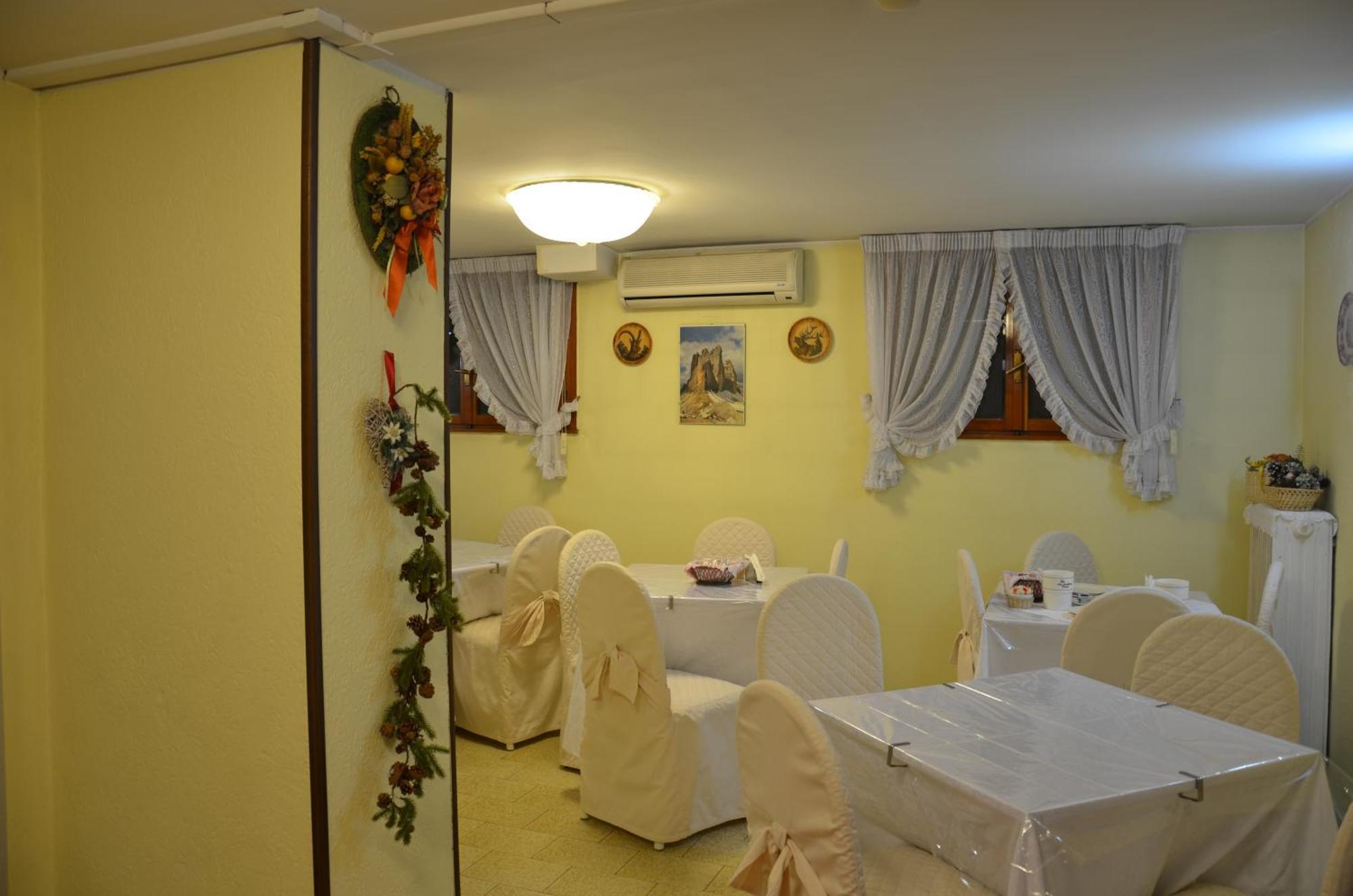Hotel Arcella Padova Bagian luar foto