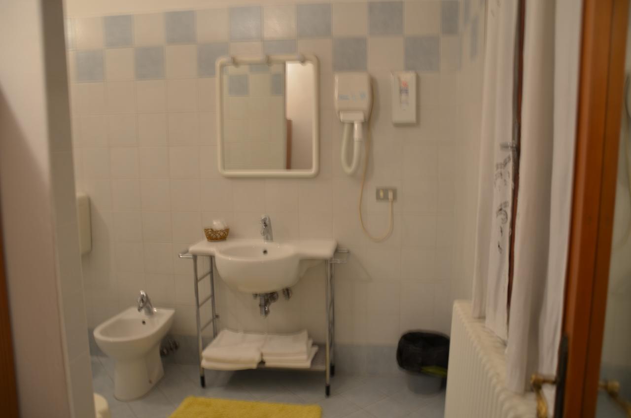 Hotel Arcella Padova Bagian luar foto